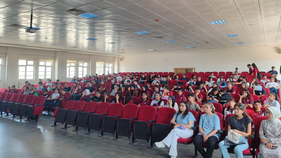 Yaklaşan Merkezi LGS Sınavı Hakkında Bilgilendirme Sunumu